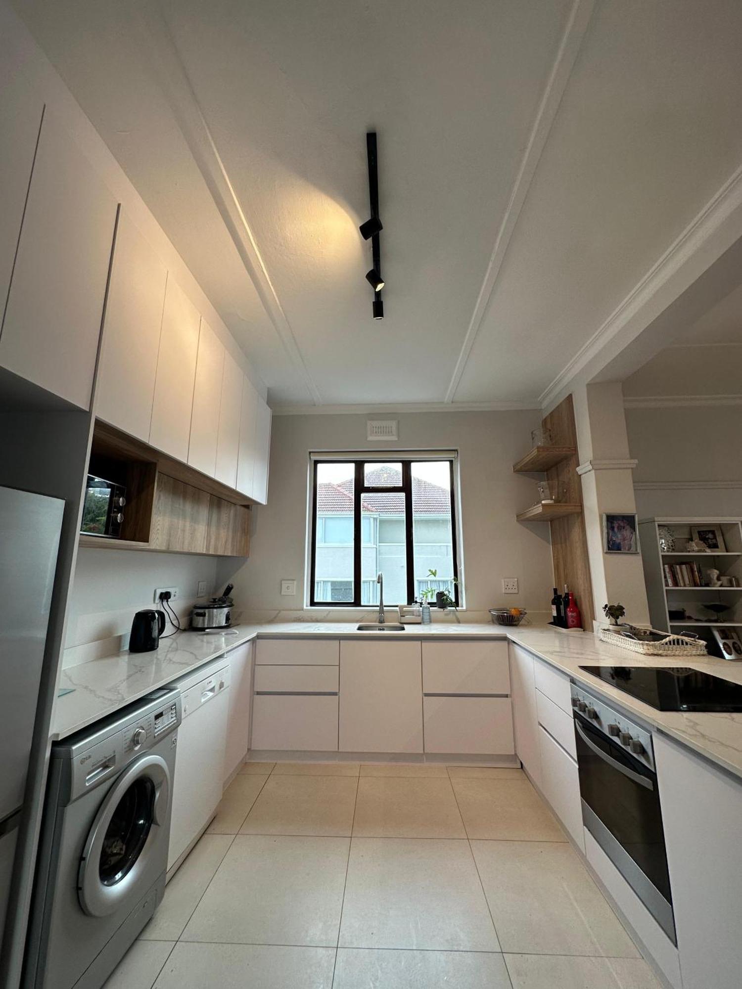Private Room In Green Point - Atlantic Seaboard - ケープタウン エクステリア 写真