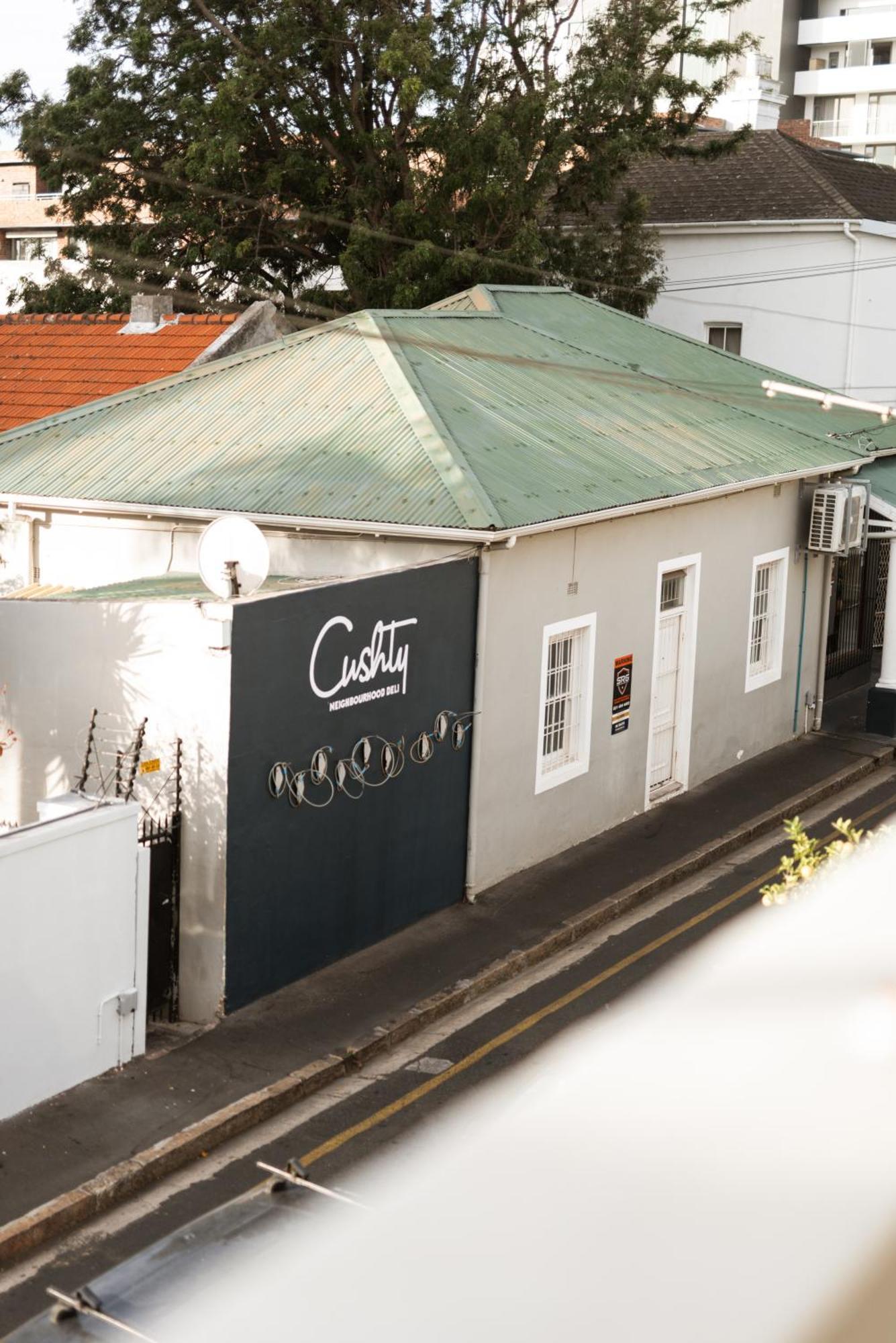 Private Room In Green Point - Atlantic Seaboard - ケープタウン エクステリア 写真