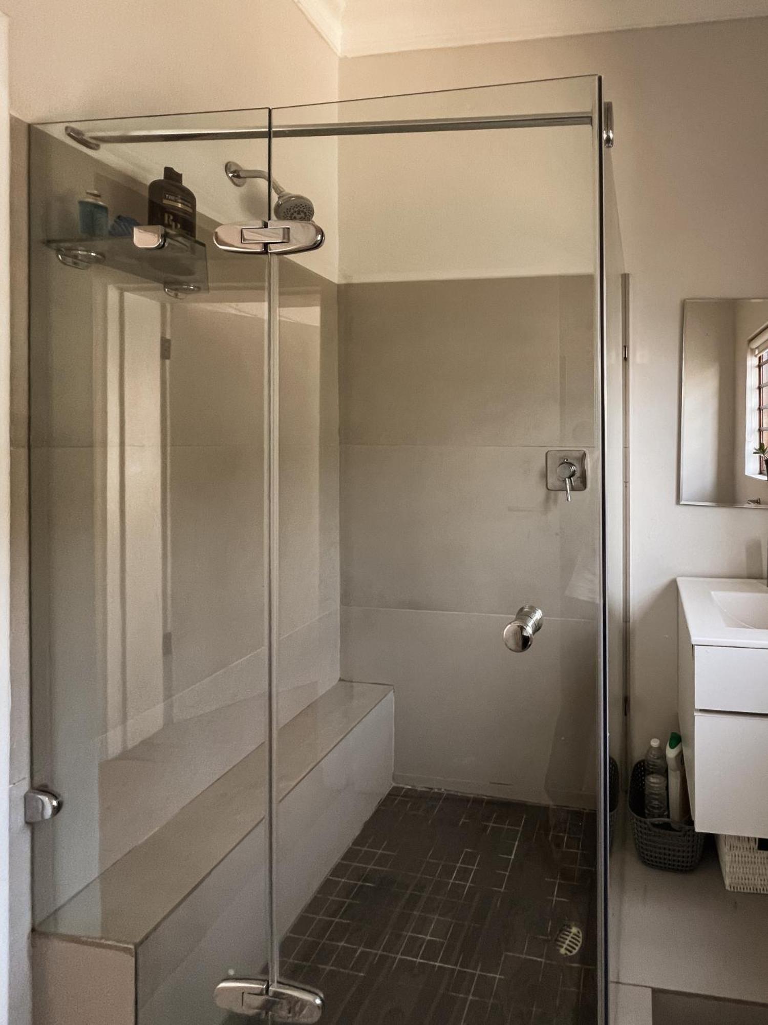 Private Room In Green Point - Atlantic Seaboard - ケープタウン エクステリア 写真